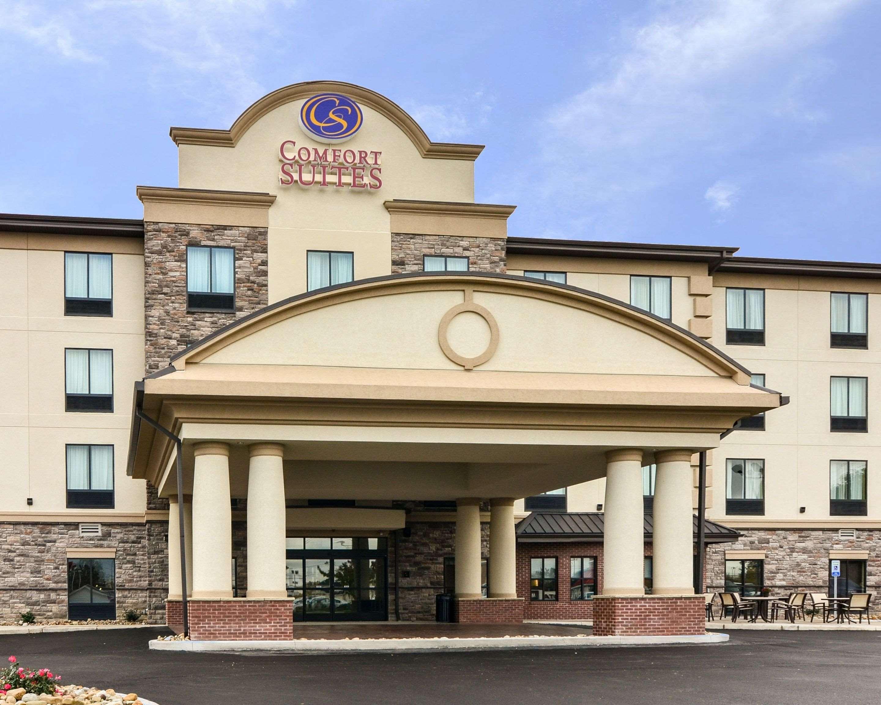 Comfort Suites Uniontown Buitenkant foto