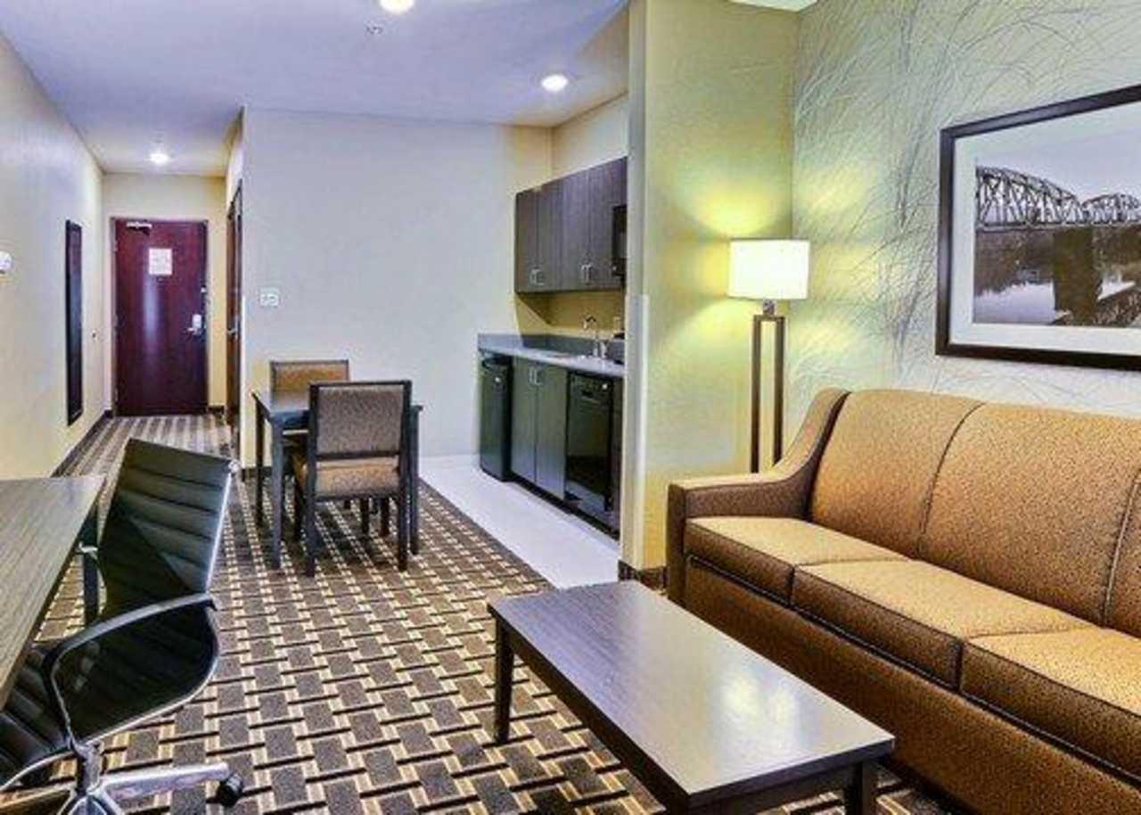 Comfort Suites Uniontown Buitenkant foto