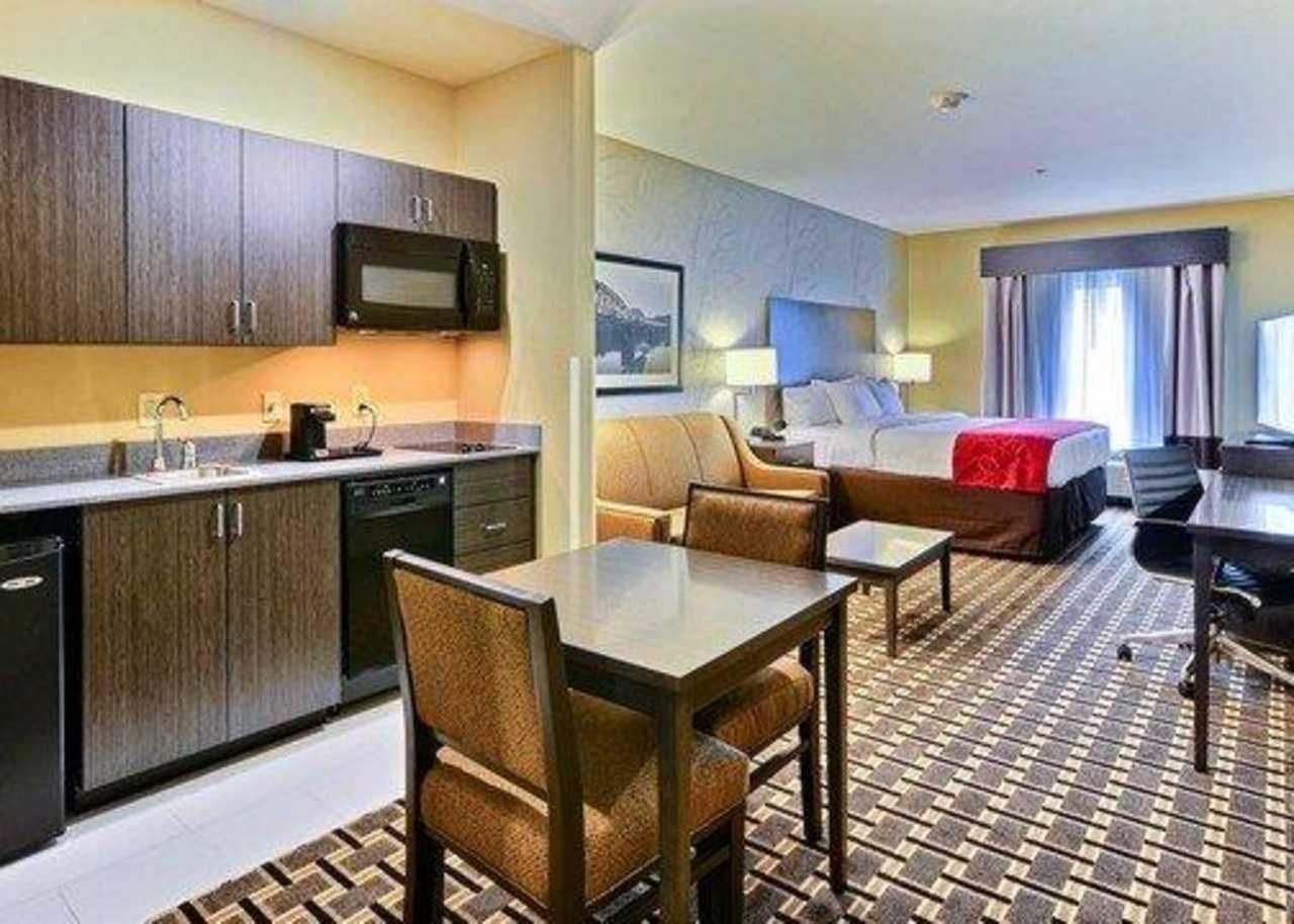Comfort Suites Uniontown Buitenkant foto