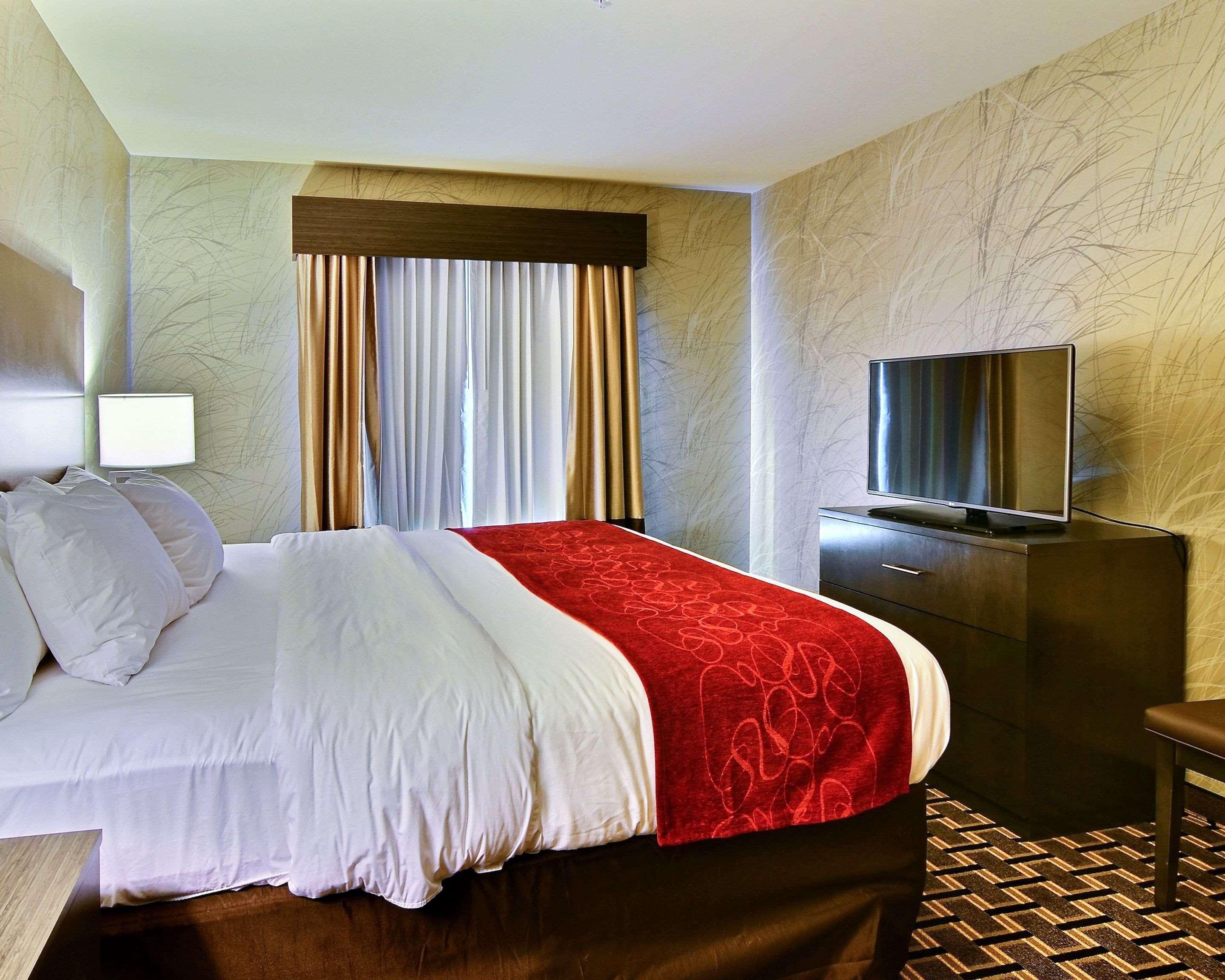 Comfort Suites Uniontown Buitenkant foto