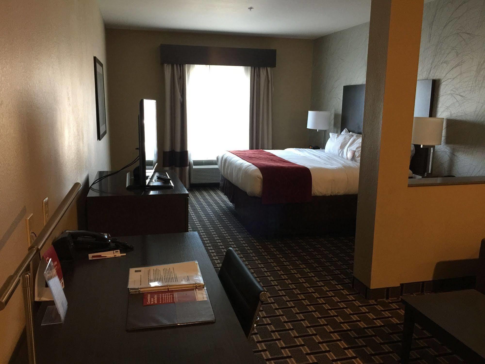 Comfort Suites Uniontown Buitenkant foto